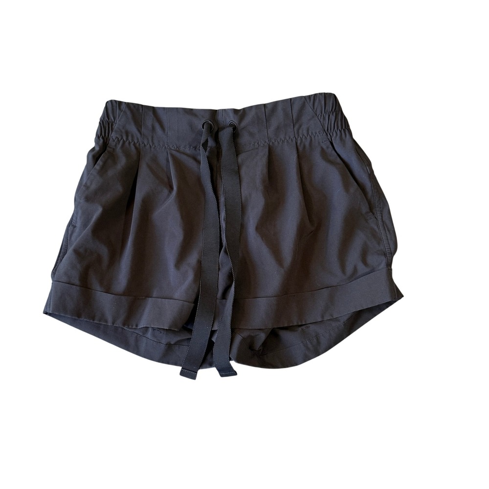 Lululemon Spring Break Away Shorts Black Size 2 Grosgrain Drawstring Pleated